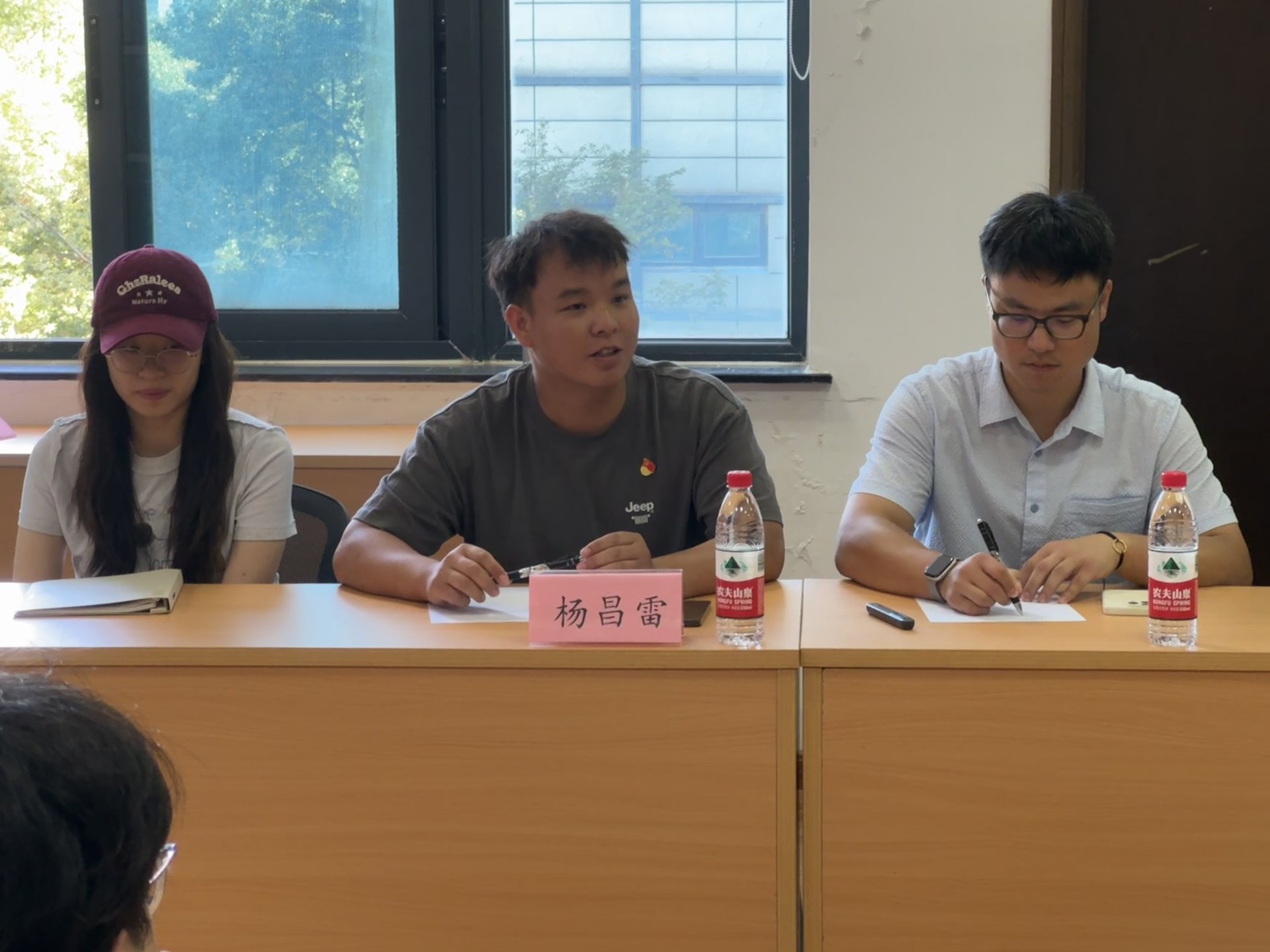 为深入贯彻党的二十大精神